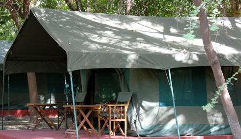 Voyage sur-mesure, Camp de tentes 3* à proximité du lac Natron
